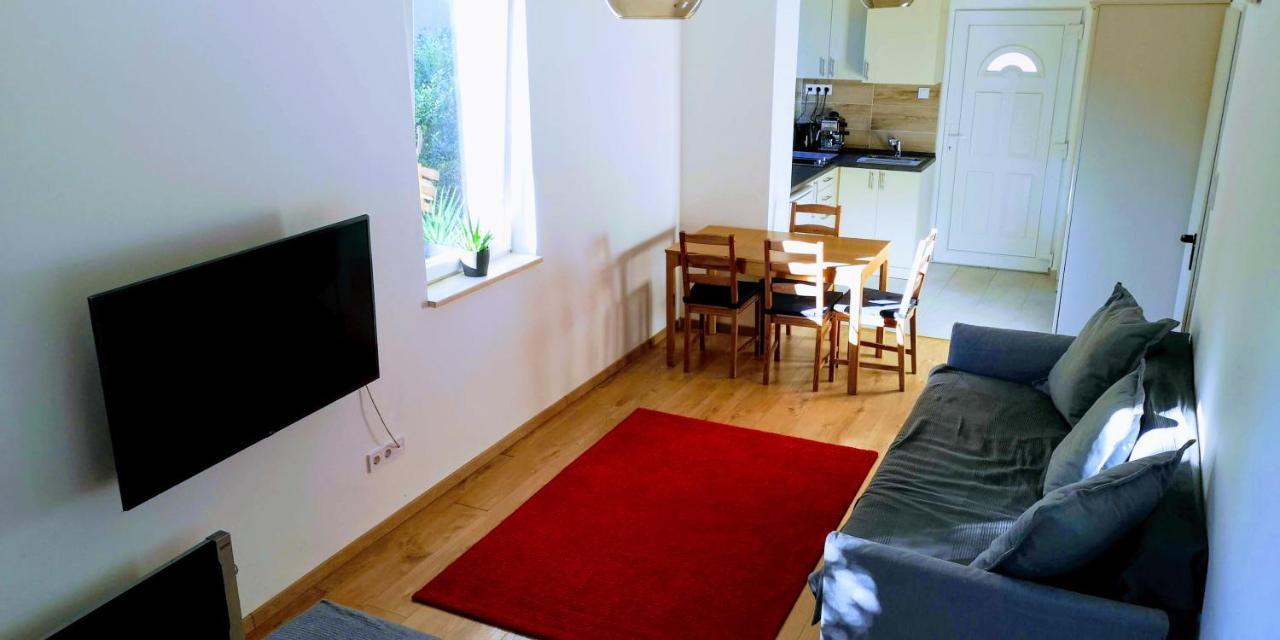 Árvalányhaj Home Apartman Herceghalom Esterno foto